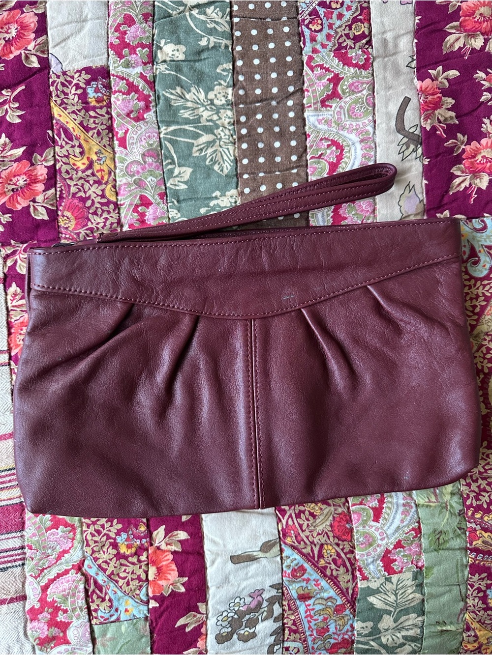 Vintage Women's Leather Wristlet Clutch in Burgundy